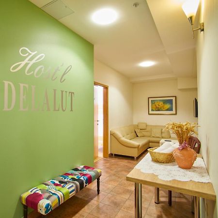Hostel Delalut Ravne na Koroskem ภายนอก รูปภาพ